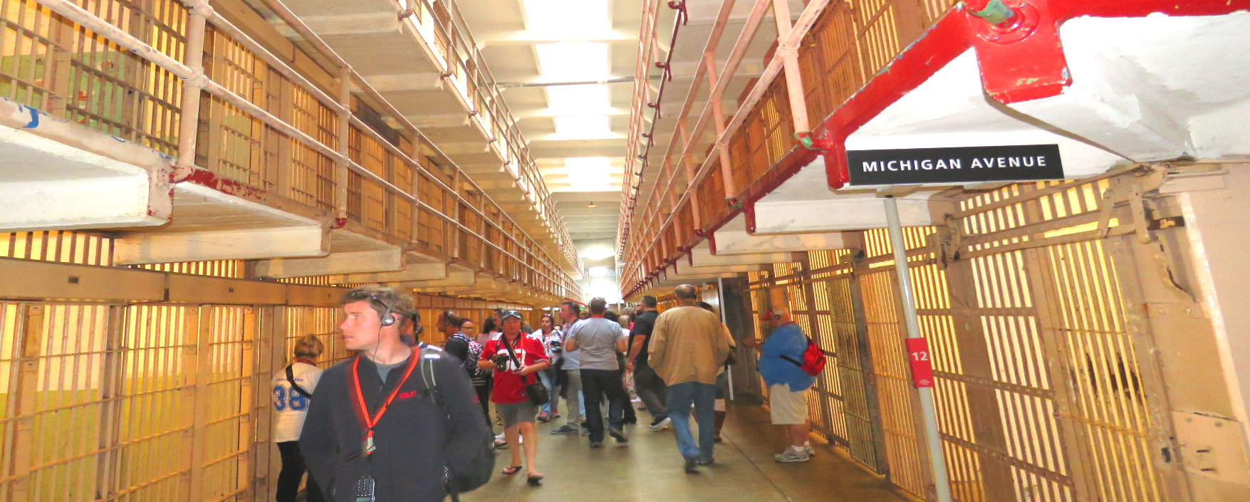 Visiter_la_prison_de_l'île_d'Alcatraz_avec_nos_excursions_d'une_journée_à_alcatraz_billets de_ferry_inclus